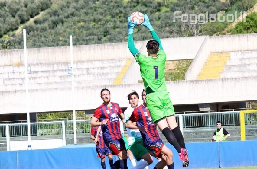  Un portiere in prova sotto gli occhi di Zeman e Botticella